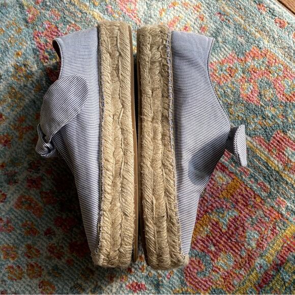 Bernardo Anthropologie $258 Navy Why Stripe Viola Espadrille l Womens 7M EUC - Picture 4 of 12